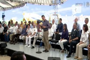 El presidente Enrique Pea Nieto reconoci el apoyo brindado por servidores pblicos tras la emergen