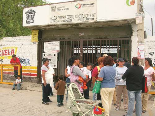Ponen videoc�maras en escuelas de Chalco
