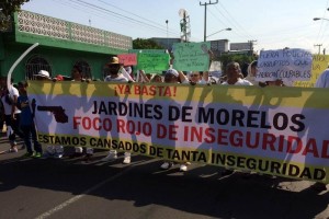 Miles marchan por la paz en calles de Ecatepec Las calles del primer cuadro de Ecatepec estn cerradas a la circulacin vehicular