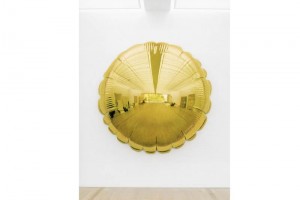 La casa tambi�n espera vender el martes la Luna (amarilla) de Koons por entre 12 y 18 millones de d�