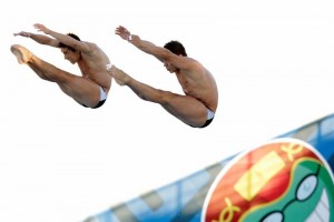 <b>JCC 2014</b> Mexicanos logran oro en salto sincronizado Julin Snchez y Yahel Castillo dominaron en la prueba de los 3 metros.