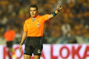 Ricardo Arellano dirimir� las hostilidades entre Cruz Azul y Pumas 