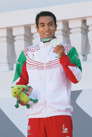 Dominante en los 10 mil metros, Juan Luis Barrios Dominante en los 10 mil metros, Juan Luis Barrios