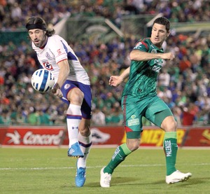 Espeluznante juego da el Cruz Azul en la 