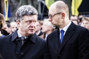 Crecen las sospechas de que el retraso se debe a la rivalidad entre Poroshenko y el primer ministro 