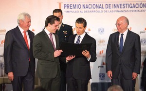 Revoca EPN licitaci�n de tren a Quer�taro