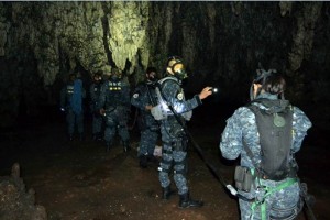 Policas federales ingresaron a otras dos cuevas de Guerrero como parte de la bsqueda de los normal