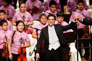 La nueva Orquesta Sinfnica Harmona est integrada por 54 msicos, la mayora alumnos de programas 