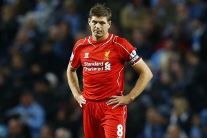 Gerrard y su representante analizan la propuesta del Liverpool