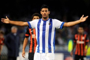 Carlos Vela se perder duelo contra Levante El delantero mexicano celebra un gol con la Real Sociedad