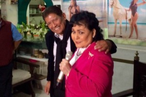 Osorio acompa en un evento a Carmen Salinas