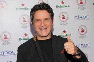 Ha ganado 17 premios Grammy Latino y tres Grammy