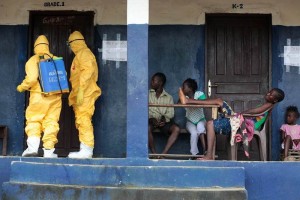 El mortal virus se est� propagando particularmente en la capital de Sierra Leona, Freetown, y en Por