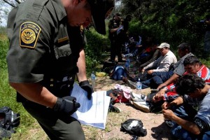 Algunas de estas deportaciones fueron realizadas en cuestin de horas despus que la persona qued b