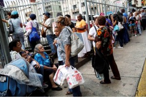 el 26 de noviembre, se hizo pblica la intoxicacin de los internos al parecer por la ingesta de med