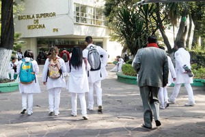 Regresan a clases 12 mil alumnos del IPN