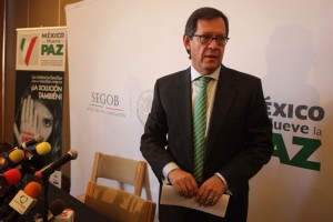 Roberto Campa dijo que el caso Iguala obliga al gobierno a vigilar que no vuelva a ocurrir algo simi