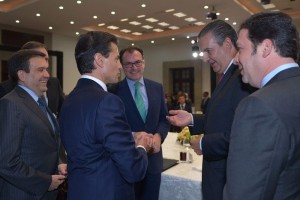 Gerardo Gutirrez Candiani en compaa del presidente Pea Nieto