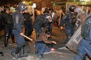 En el Zcalo del DF, tras la megamarcha para exigir la aparicin con vida de los 43 normalistas de A