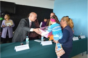 Los menores recibieron mu�ecas, peluches, juegos did�cticos, carritos, libros para iluminar y dulces