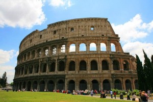 Ms de 6 millones visitaron el Coliseo en 2014 En concreto, 5 millones 728 mil 591 visitaron el Coliseo, el Palatino y el Foro Romano.