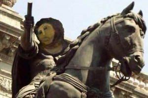 Cuando se conoci el estado de 'El Caballito', en memes se le relacion con el Ecce Homo de Borja.