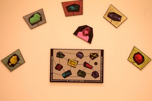 Es una muestra que expone sus planteamientos acerca del mundo como es y como podr�a ser, tema que, d