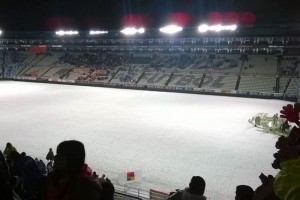 Pachuca-Cruz Azul, podr�a ser suspendido por granizada 