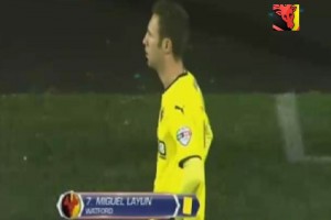 Miguel Lay�n jug� los 90 minutos y fue amonestado en el agregado. 