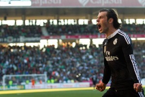 Gareth Bale puso el 2-1 por la v�a del penal. 