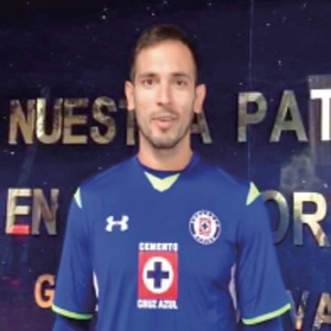 Cruz Azul presenta a Roque Santa Cruz