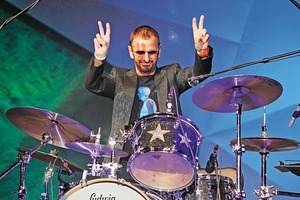 Tir� m�s puertas que los Stones