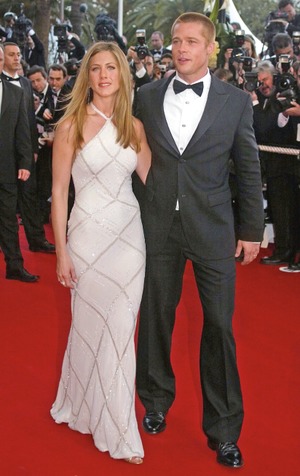 Jennifer Aniston sigue en contacto con Brad Pitt