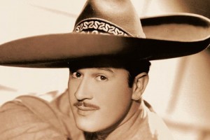 Durante su intervenci�n en el III Simposio sobre Patrimonio Cultural de M�rida, 