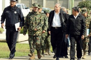 El Gobernador Egidio Torre Cant� present� al general Sergio S�nchez Garc�a, como nuevo comandante de