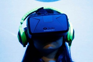 Construir sus propios sat�lites y drones capaces de entregar servicios de Internet en regiones remot