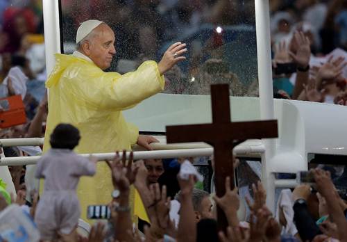 El papa no tiene ms actos previstos para hoy y maana saldr con destino a Roma a las 09:00 hora lo