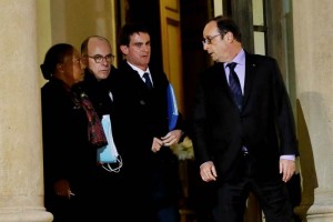 La decisin fue tomada tras reunirse con el primer ministro, Valls; con el ministro del Interior, Be