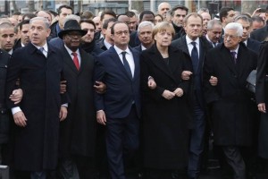 El presidente francs Francois Hollande marcho hoy, junto a medio centenar de presidentes y jefes de