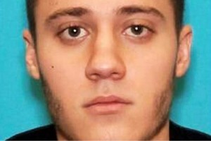 Piden pena muerte para autor de tiroteo en aeropuerto de LA La solicitud, encabezada por la fiscal Stephanie Yonekura, encargada del Distrito Central de Califor