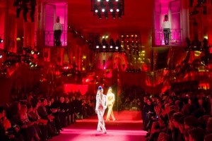 Schiaparelli muestra su Alta Costura en Pars La casa italiana vive un renacer