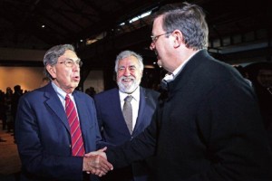 Cuauht�moc C�rdenas, quien tambi�n renunci� al PRD en noviembre, y el ex jefe de gobierno del DF, Ma