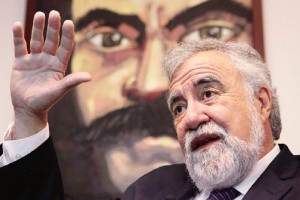 En el marco de su segundo informe legislativo de labores de hoy, Alejandro Encinas Rodr�guez argumen