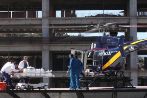 Aspecto de los labores de rescate tras la explosin que destruyo la mayor parte del Hospital