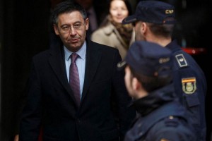 Bartomeu enfrenta cargos por presunto fraude de 3,2 millones de d�lares en el fichaje de Neymar.