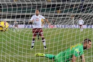 <b>Serie A</b> 'Rafa' y Hellas Verona tropiezan contra el Torino 'Rafa' Mrquez perdi el esfrico en la jugada del primer gol.