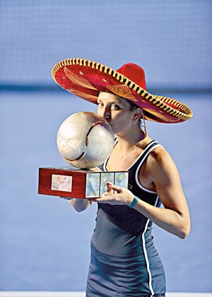 Timea conquista Acapulco