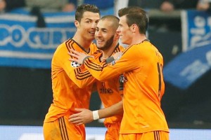 Cristiano Ronaldo, Benzema y Bale festejan un gol en la Champions League