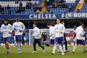 Chelsea aprovecha su juego contra Burnley para reiterar su rechazo al racismo.  