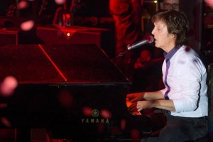 McCartney dio todo lo que tena sobre el escenario. 